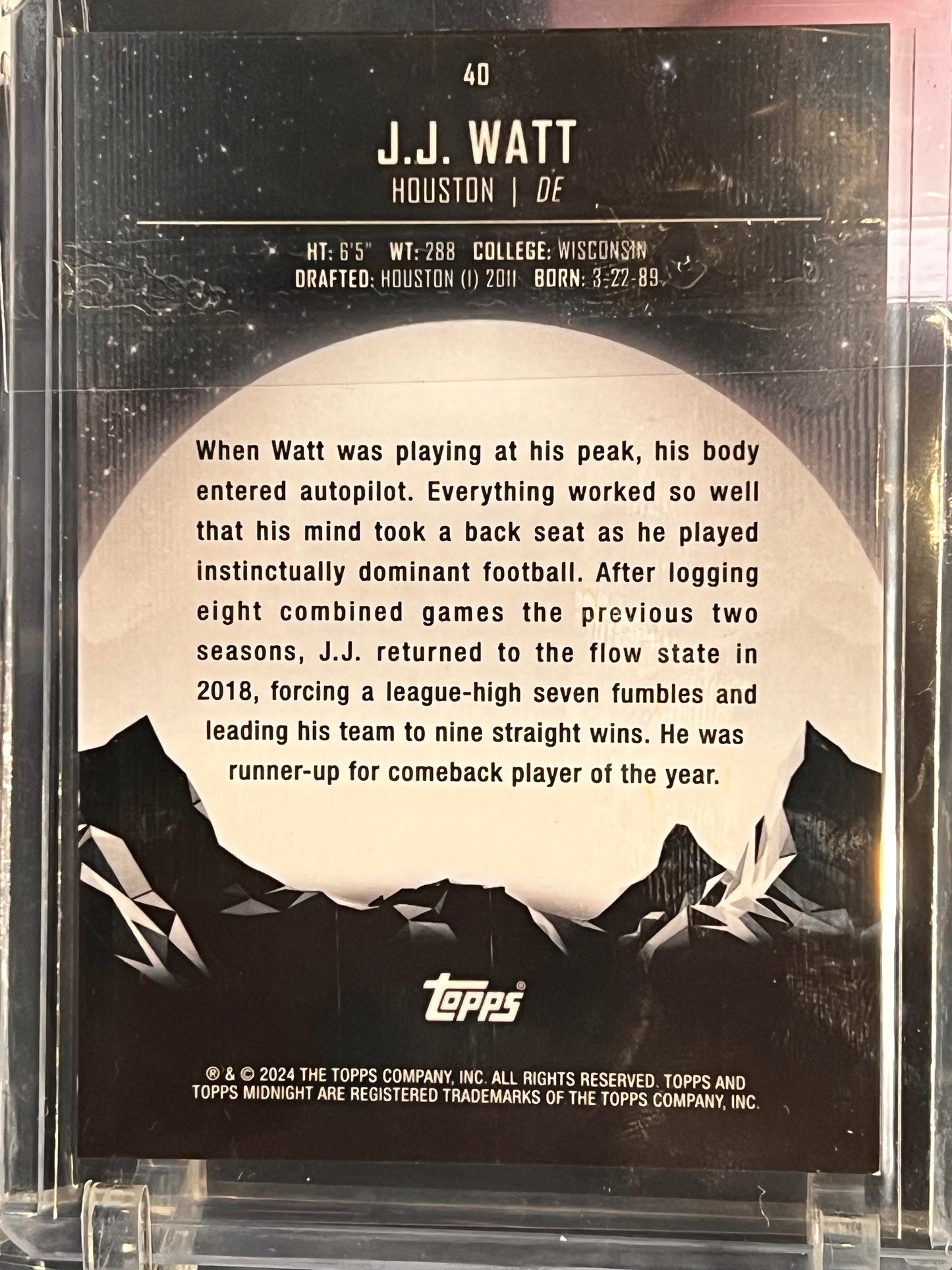 💚 2024 Topps Midnight – J.J. Watt Green Parallel #40 – 007/149 💚 Limited Print | Serial #007 | Texans Legend | Defensive Icon